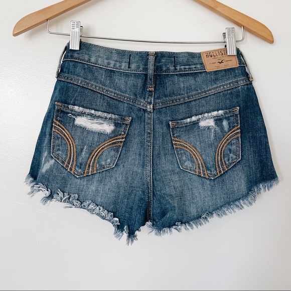 Hollister ripped high-waisted jean shorts - Picture 2 of 7
